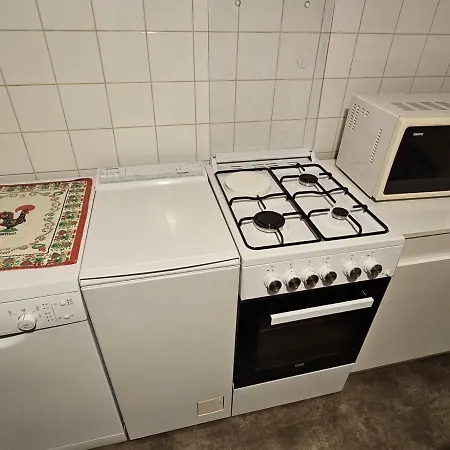 Maison F4 70 M² Avec Jardin A - Fr-1-71-52 * Royan